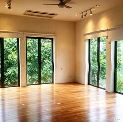 First Avenue (D10), Detached #635086611